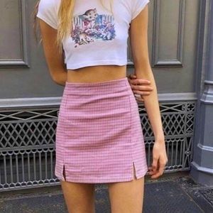 Brandy Melville Cara pink mini skirt